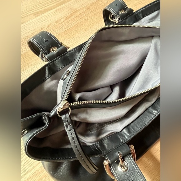 Authentic COACH Soho Large Black Pleated Tote / Shoulder Bag - Picture 9 of 13